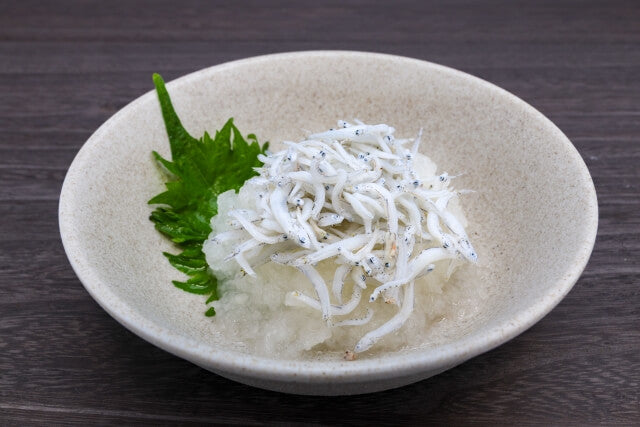 大葉添えのしらす贅沢和風ごはん